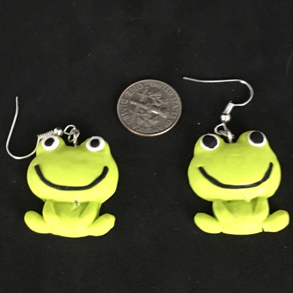 Handmade Polymer Clay Frog Dangle Drop Earrings - Picture 4 of 5